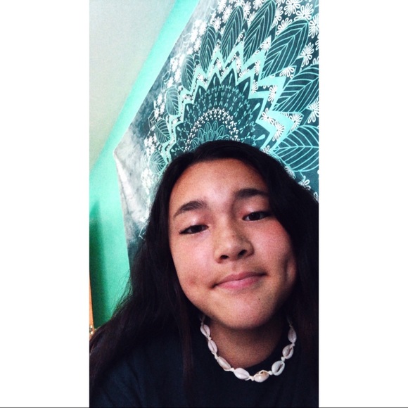 Meet your Posher, Dominique - Picture 1 of 1